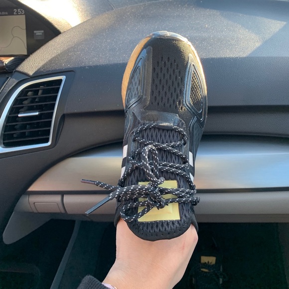 Adidas - Picture 4 of 6